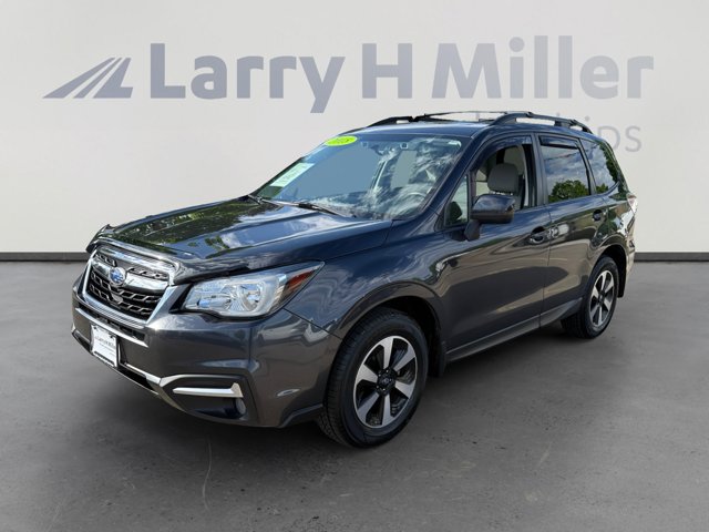 2018 Subaru Forester Premium AUTOMATIC!