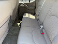 2015 Nissan Frontier SV 4WD! CREW CAB! CLEAN MACHINE!