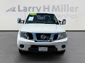 2015 Nissan Frontier SV 4WD! CREW CAB! CLEAN MACHINE!