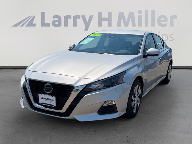 2022 Nissan Altima 2.5 S LOW MILES!