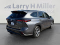2024 Toyota Highlander Hybrid XLE ONE OWNER!