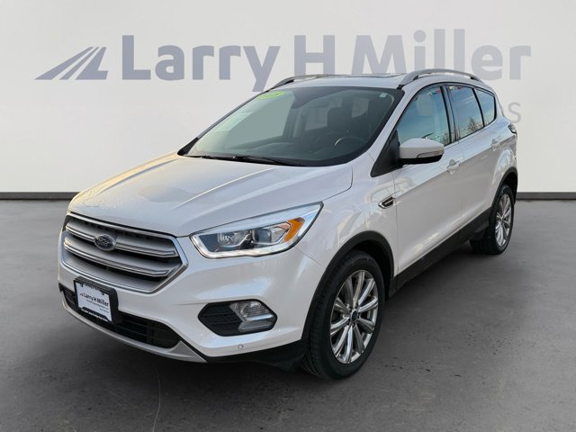 2018 Ford Escape Titanium 4WD! LOADED!