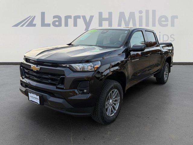 2023 Chevrolet Colorado 4WD LT CREW CAB! LOW MILES!