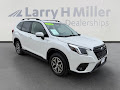 2022 Subaru Forester Premium AUTOMATIC! AWD! ONE OWNER!