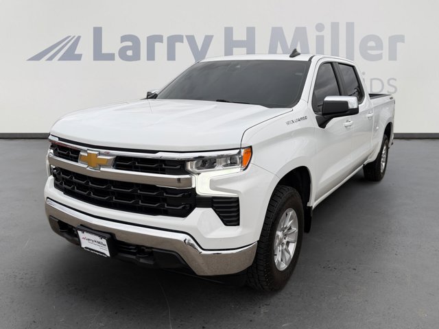 2023 Chevrolet Silverado 1500 LT 4WD! SUPER CLEAN!