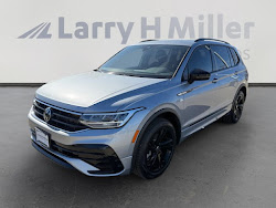 2024 Volkswagen Tiguan SE R-Line Black SUPER LOW MILES!
